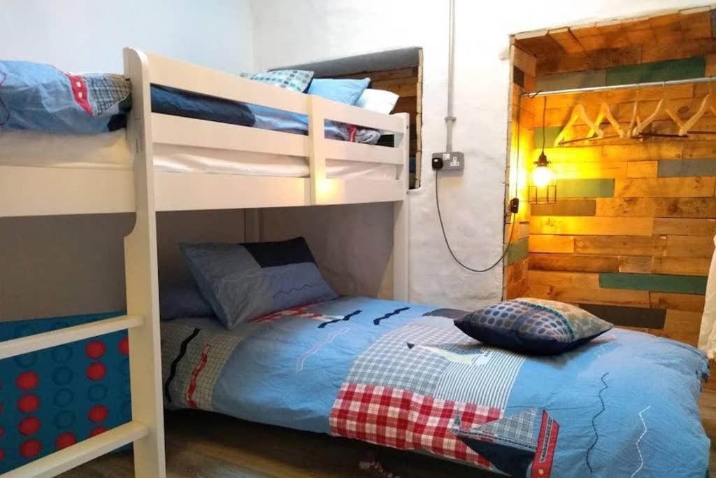 Cattle Shed Cottage Нарберт Экстерьер фото